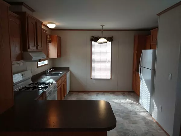 Orange, MA 01364,519 E River St #96