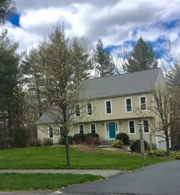 136 Macarthur Rd, Northbridge, MA 01534