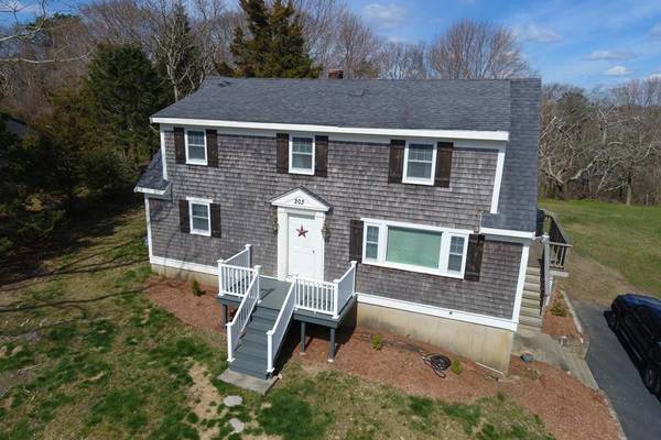 203 Williston, Bourne, MA 02562