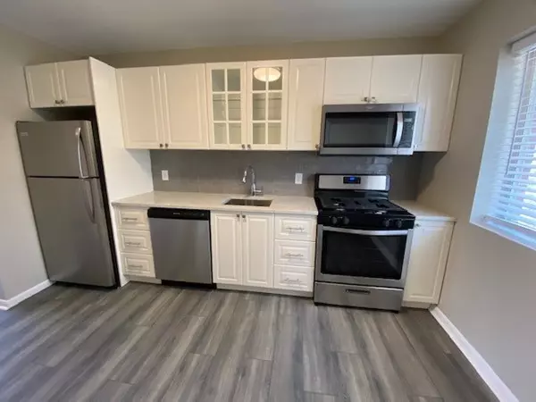 7 Bayberry Dr #3, Sharon, MA 02067