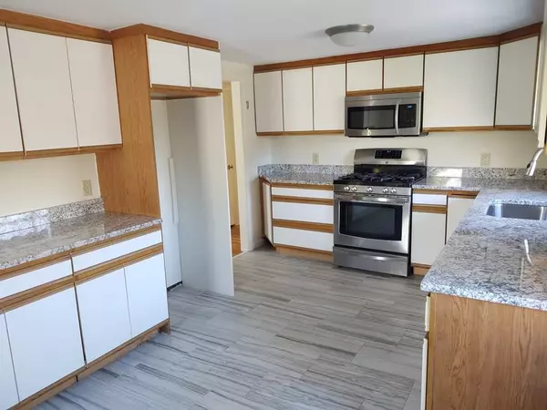 Yarmouth, MA 02673,39 Mill Pond Rd