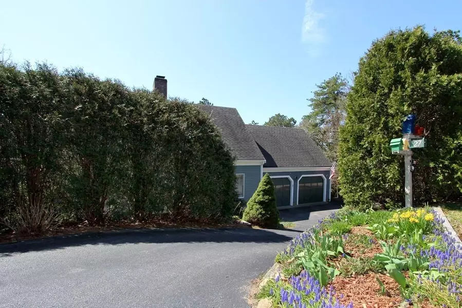 27 Countryside Dr, Chatham, MA 02633