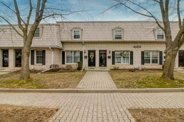 102 Corey Colonial #102, Agawam, MA 01001