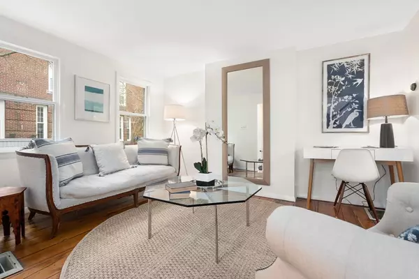 Cambridge, MA 02140,4 Cogswell Place #4