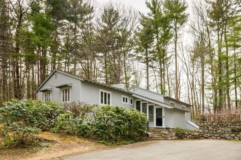 Lincoln, MA 01773,158 Sandy Pond Road