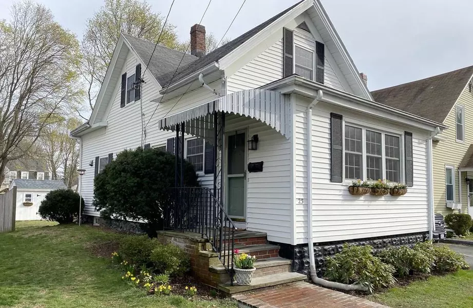 25 Home Street, Hamilton, MA 01982