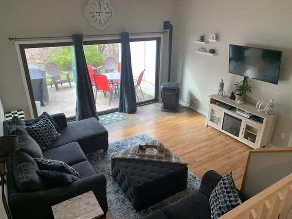 West Boylston, MA 01583,318 Sterling St #E2