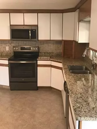 Auburn, MA 01501,216 Pakachoag St