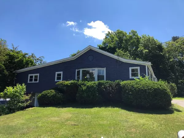 33 Town Farm Rd, Ipswich, MA 01938