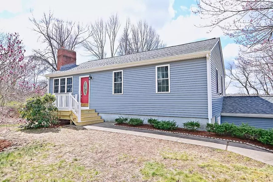 20 Lincoln St, Millville, MA 01529