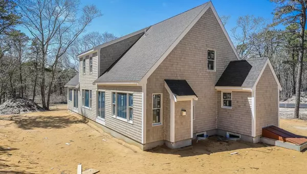 Wellfleet, MA 02667,15 Sam Hollow Rd