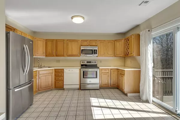 Clinton, MA 01510,307 Ridgefield Cir #A