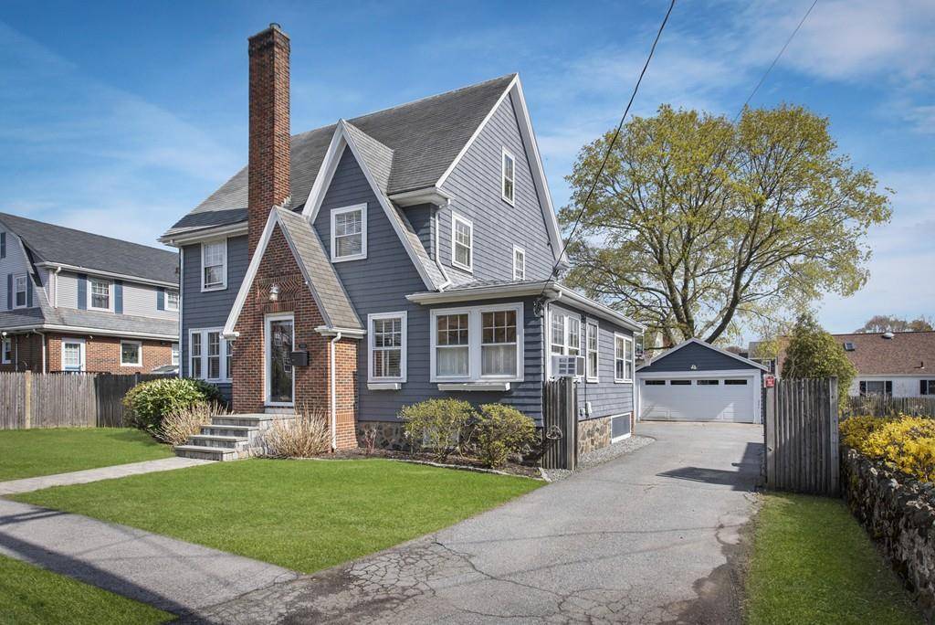 100 Humphrey St, Marblehead, MA 01945