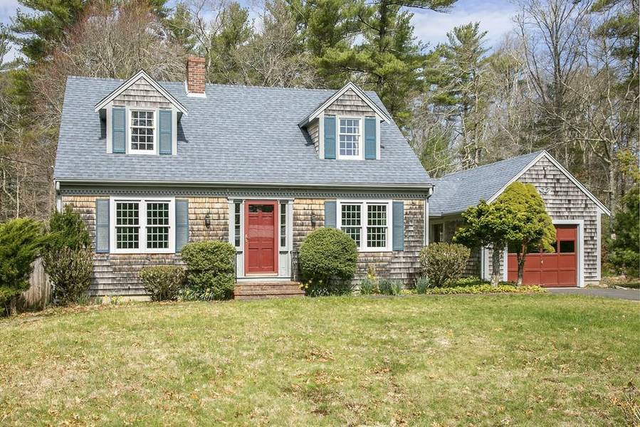 10 Parsonage Road, Plympton, MA 02367