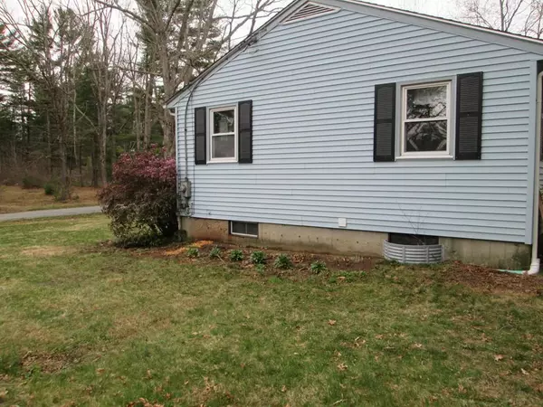 Spencer, MA 01562,124 Smithville Rd