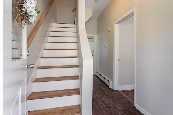 Southborough, MA 01772,32 Highland St