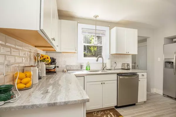 North Providence, RI 02911,77 Sunset Ave