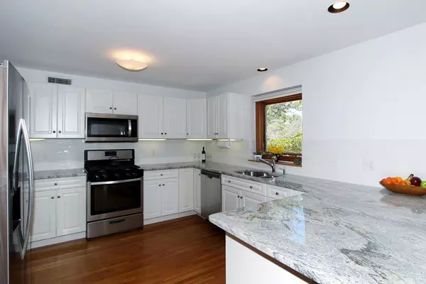 Eastham, MA 02642,110 Wamsutta Rd