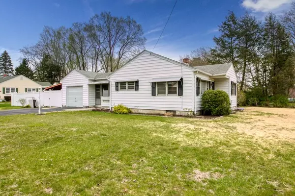 Agawam, MA 01001,64 Greenacre Ln