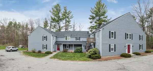 49 Lantern Ln #3, Dracut, MA 01826