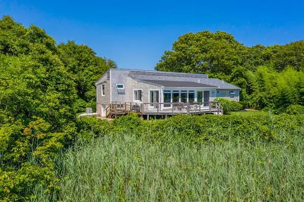 Mattapoisett, MA 02739,18 Pico Beach Rd