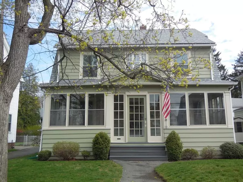 25 Woods Avenue, Holyoke, MA 01040