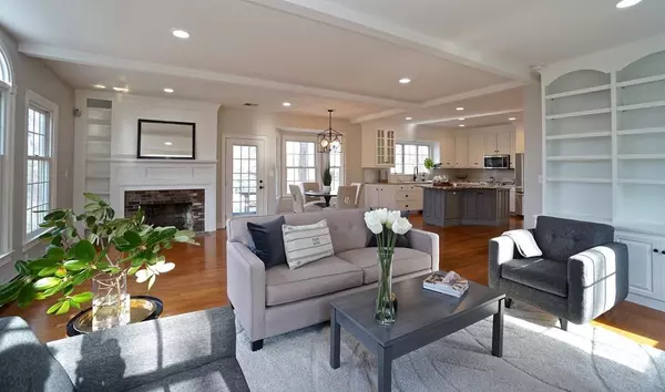 Southborough, MA 01772,28 Lovers Ln