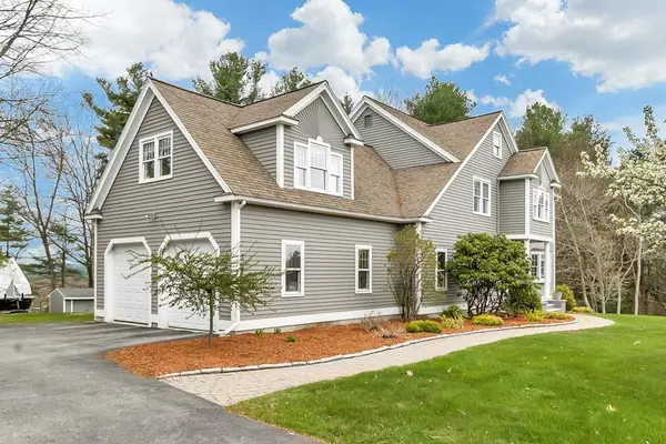 Westford, MA 01886,31 Chicory Road