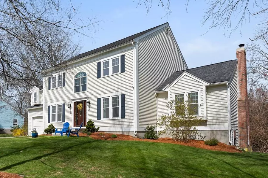 11 Honeysuckle Rd, Westford, MA 01886