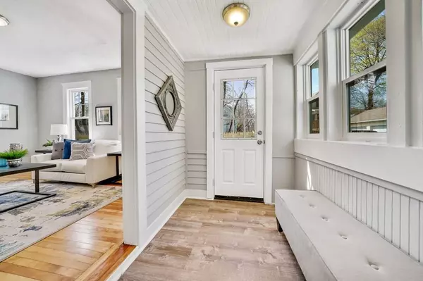 Millbury, MA 01527,10 Scott St