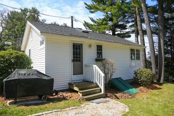 West Brookfield, MA 01585,62A Cottage #1