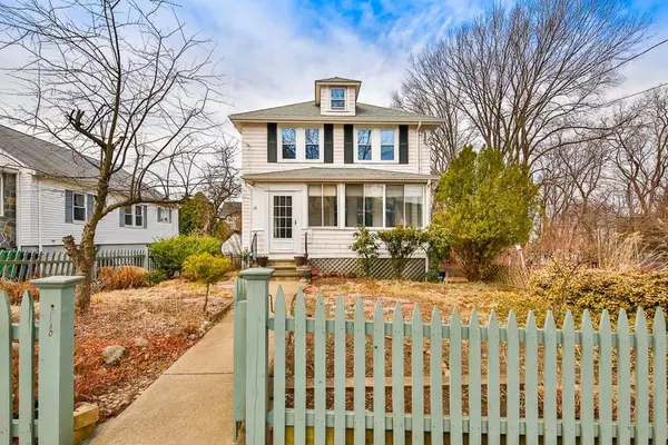 15 Thaxter Rd, Newton, MA 02460