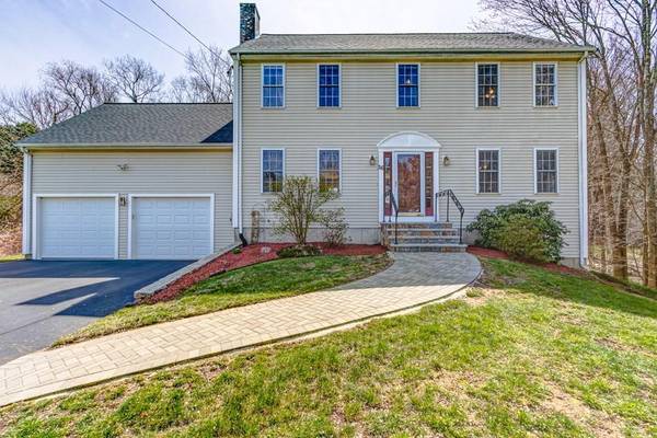 36 Pleasant, Upton, MA 01568