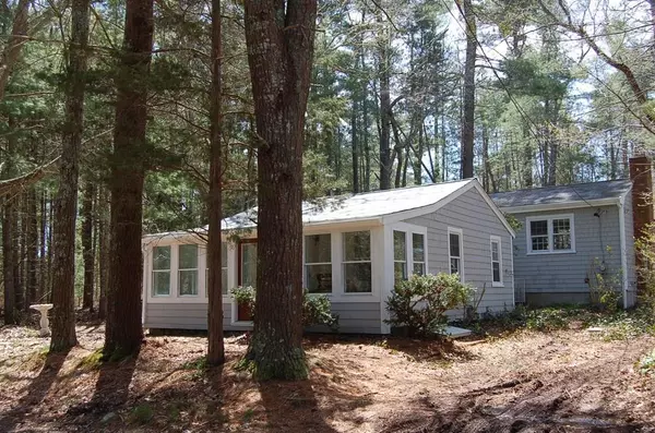 96 Mayflower Ridge Dr., Wareham, MA 02571