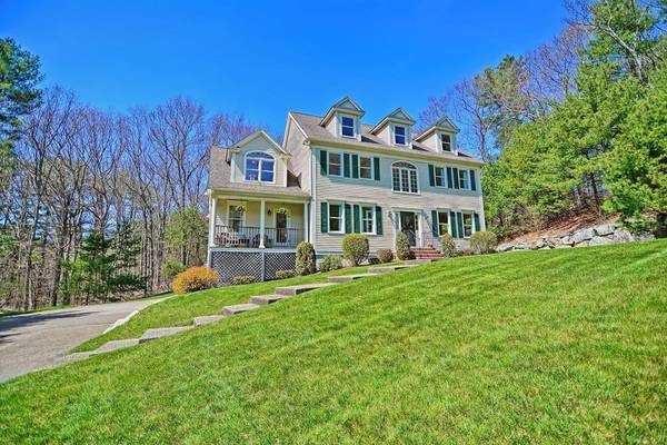 40 Philip Street, Medfield, MA 02052