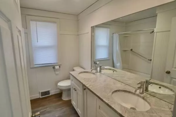 Agawam, MA 01001,141 Lealand Ave