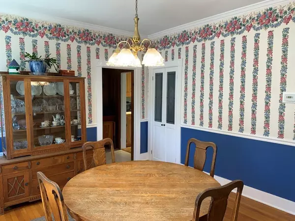 Southbridge, MA 01550,34 Prospect St