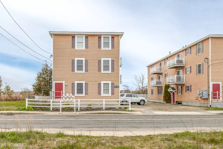 20 Cable Ave #17, Salisbury, MA 01952