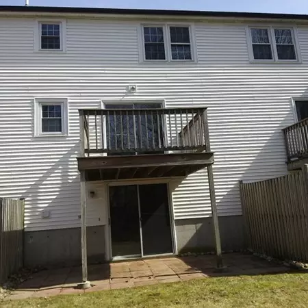 Millis, MA 02054,15 Cedar Sq #15