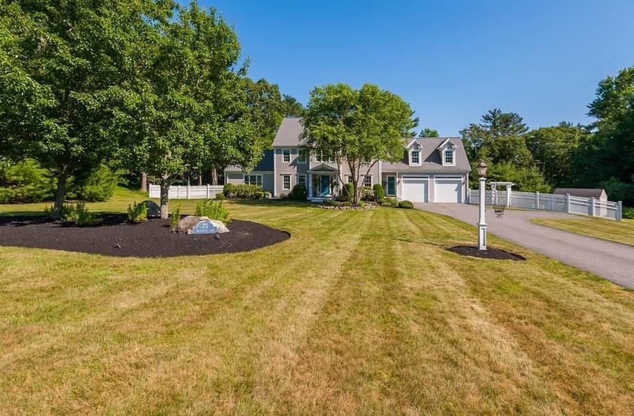 73 Woodworth Ln, Scituate, MA 02066