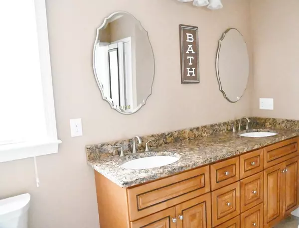 East Bridgewater, MA 02333,30 Surrey Ln #30