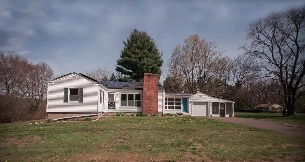 Granby, MA 01033,62 West Street