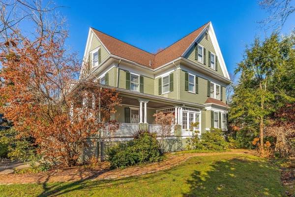 69 Richardson Road, Melrose, MA 02176