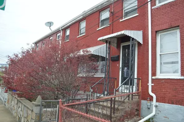 130 Broadway, Fall River, MA 02721