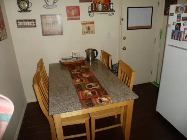 Lawrence, MA 01841,272 E Haverhill St #18