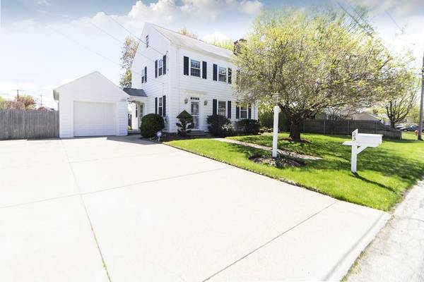 23 Ford St, Seekonk, MA 02771