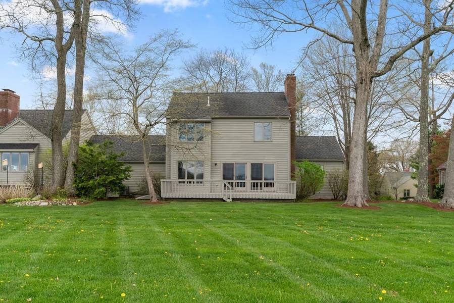 17 Lookout Farm Road, Natick, MA 01760