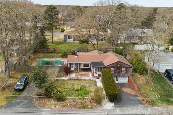 Barnstable, MA 02601,17 Priscilla St