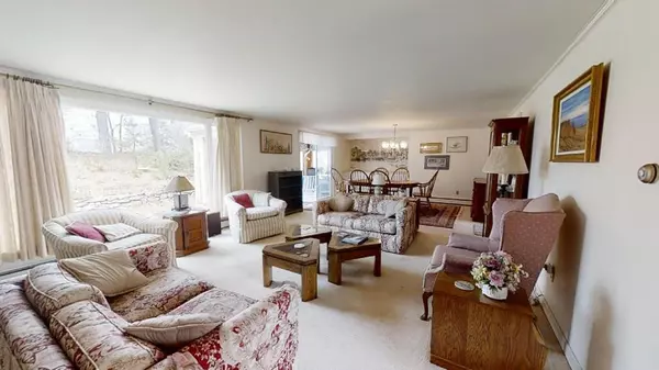 Yarmouth, MA 02675,33 Camelot