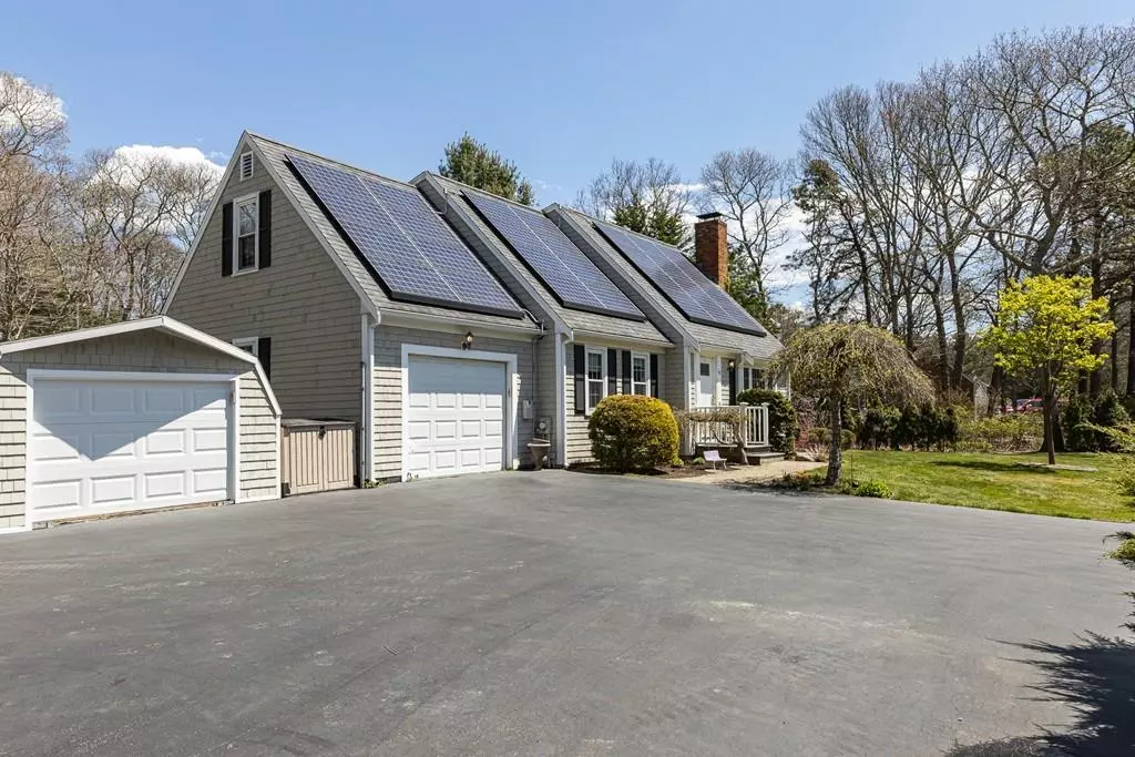 Mashpee, MA 02649,12 Wood Haul Rd